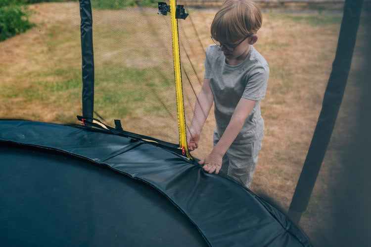 WEB Springless 10ft Trampoline and Enclosure