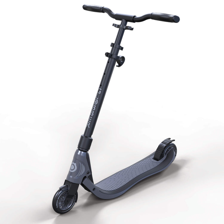 Globber One NL 125 - Black/Charcoal Grey - standing